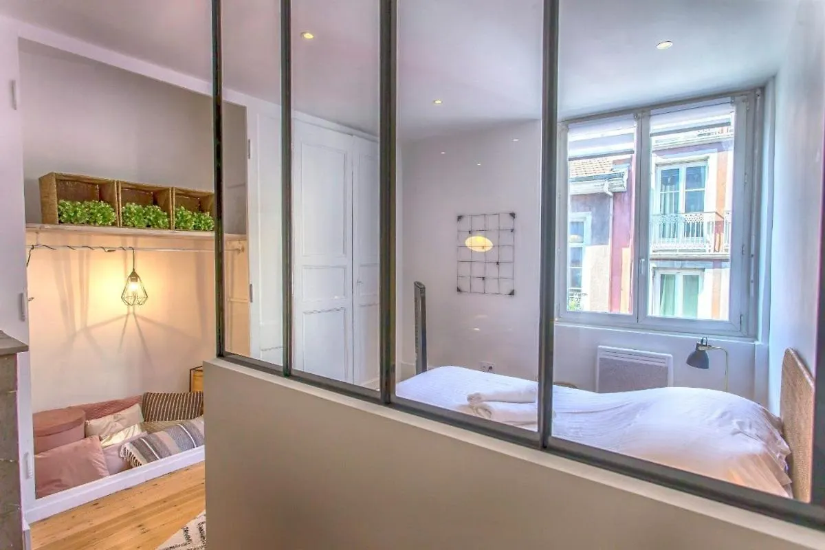 Le Saint Jacques 5 Apartman Grenoble 0*,